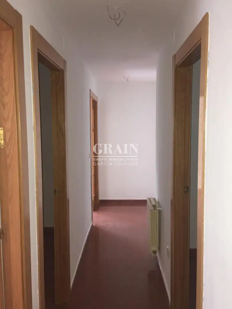 Piso en venta en Albacete con Calefacción y Balcón