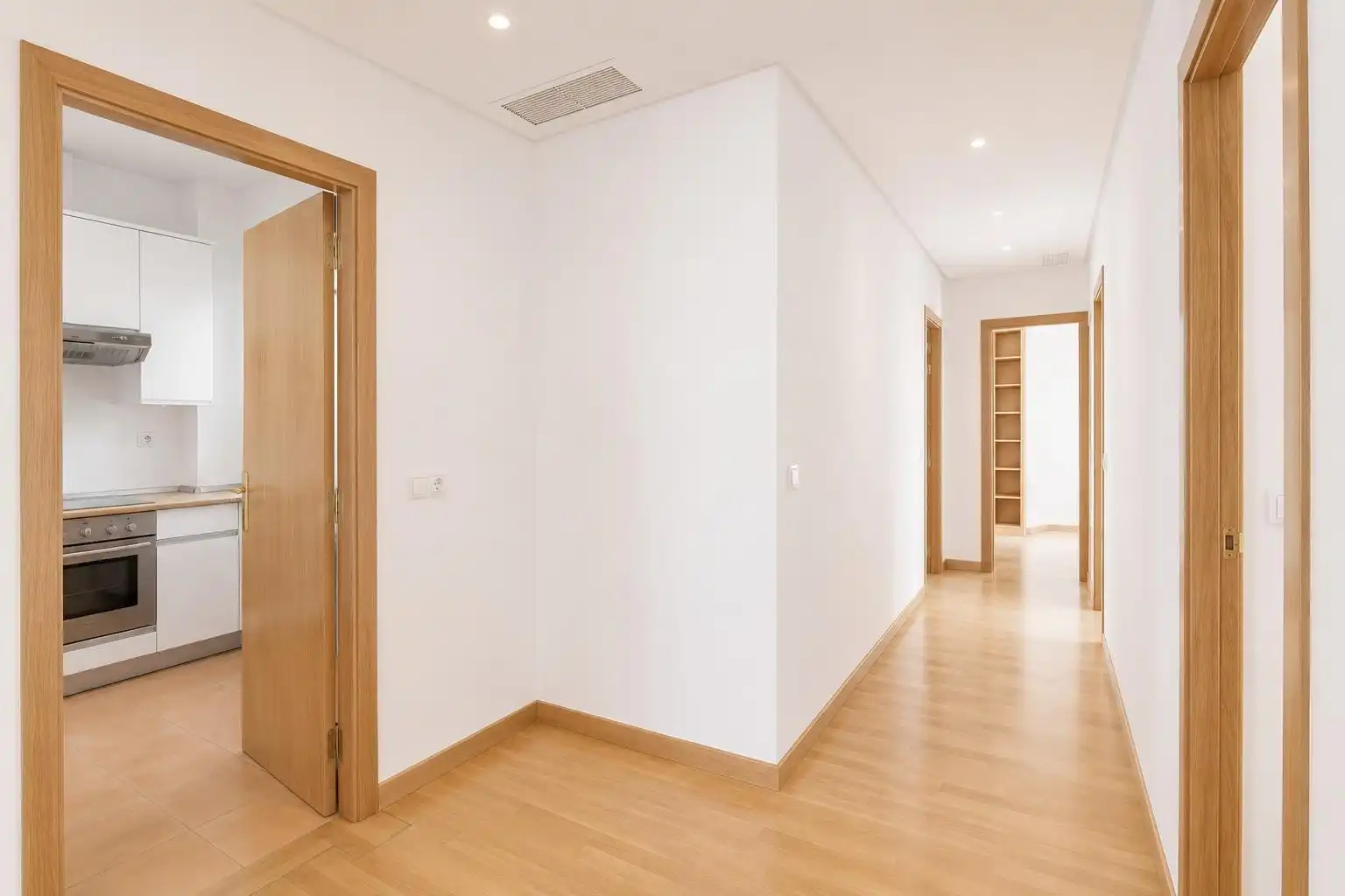 Flat for rent in Madrid  with Air Conditioner, Heating and Parquet flooring