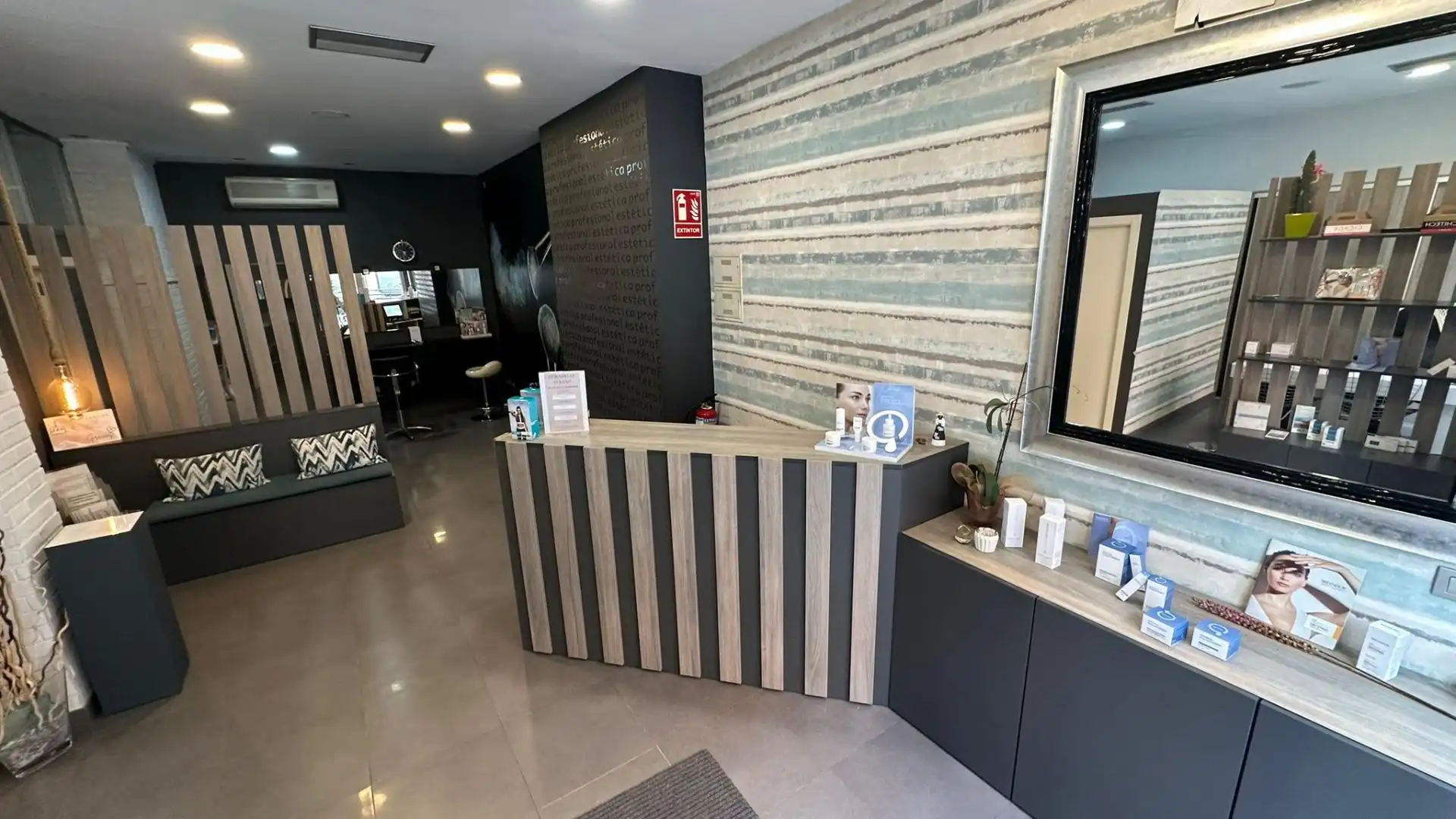 Business premises for transfer in Calle MIGUEL SERVET, imagen 3