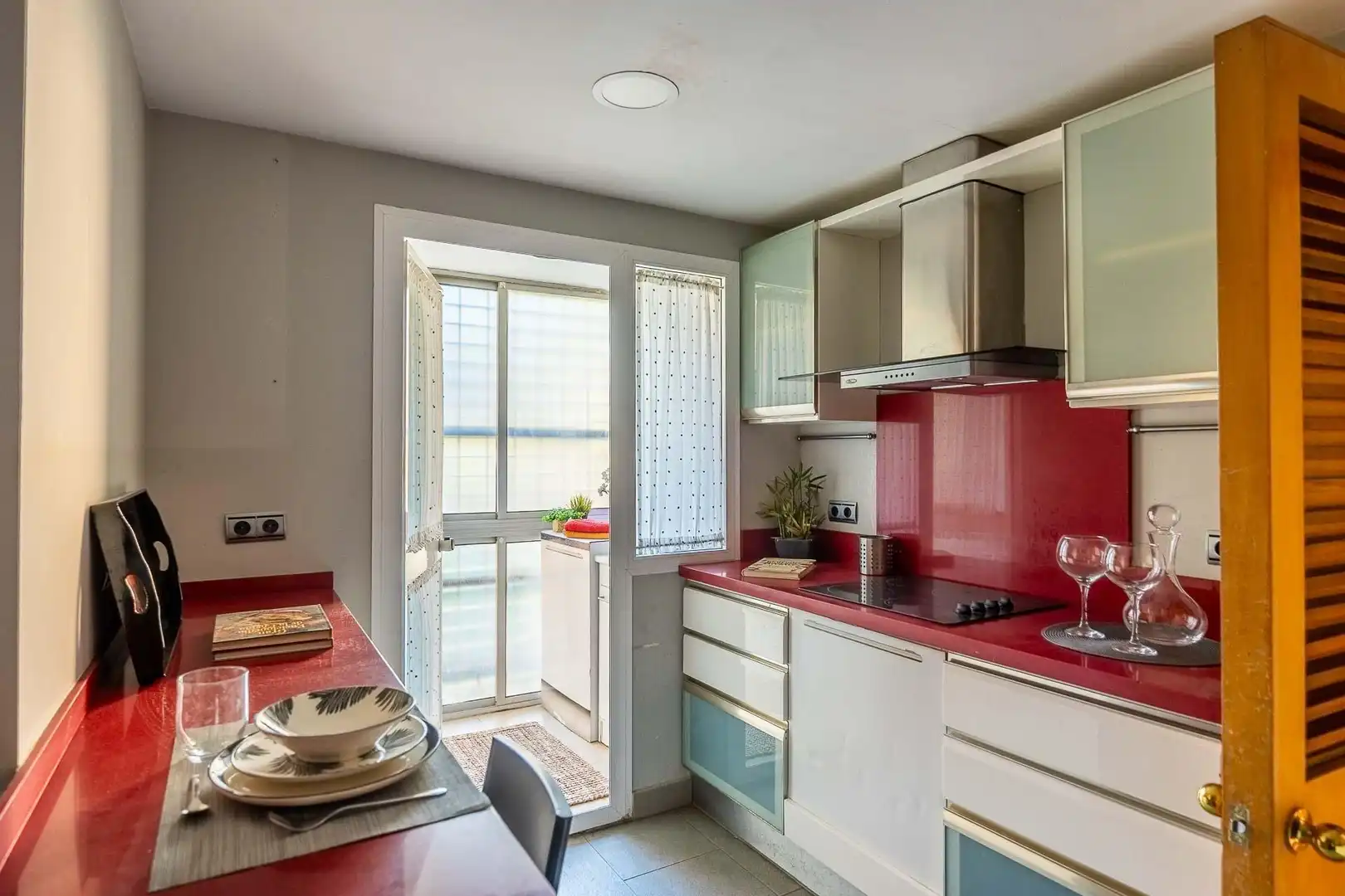 Kitchen of Flat for sale in Sevilla  with Air Conditioner, Private garden and Parquet flooring