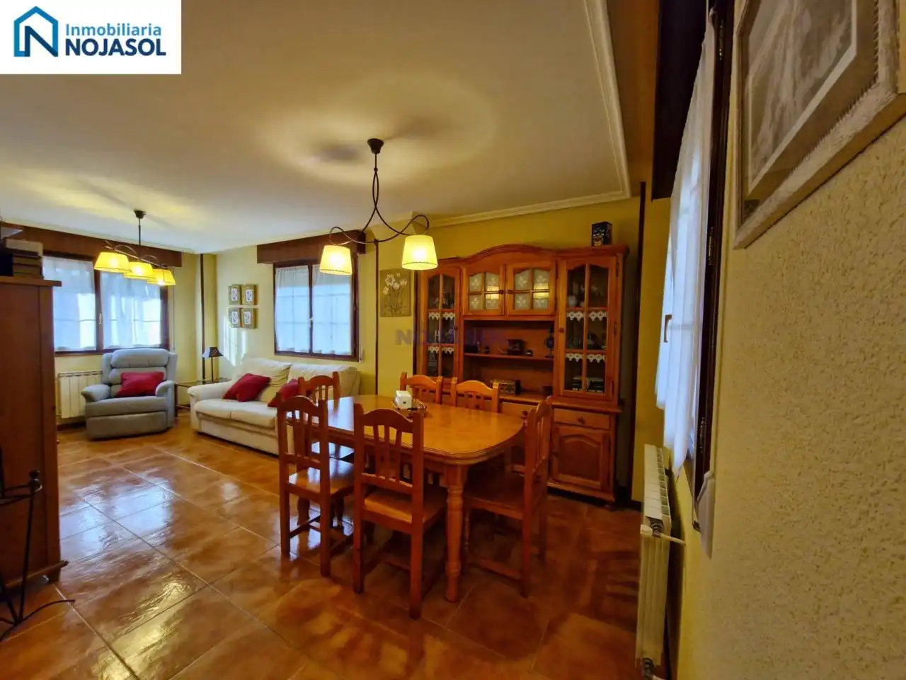 Esszimmer von Einfamilien-Reihenhaus zum Verkauf in Argoños  mit Heizung, Privatgarten und Terrasse