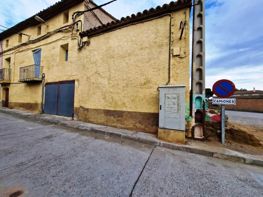 Exterior view of House or chalet for sale in Alcampell  with Private garden, Terrace and Storage room