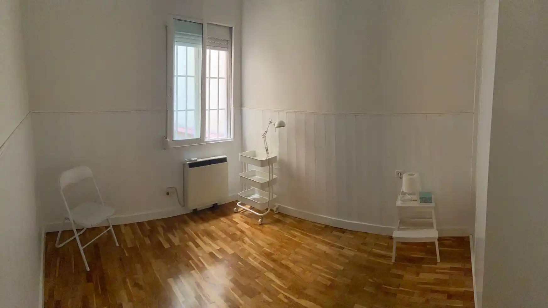 Dormitori de Apartament de lloguer en Madrid amb Calefacció, Moblat i Forn