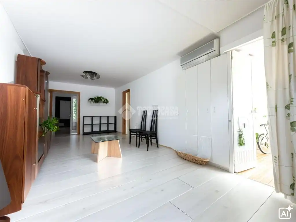 Sala de estar de Piso en venta en Málaga con Terraza y Piscina comunitaria