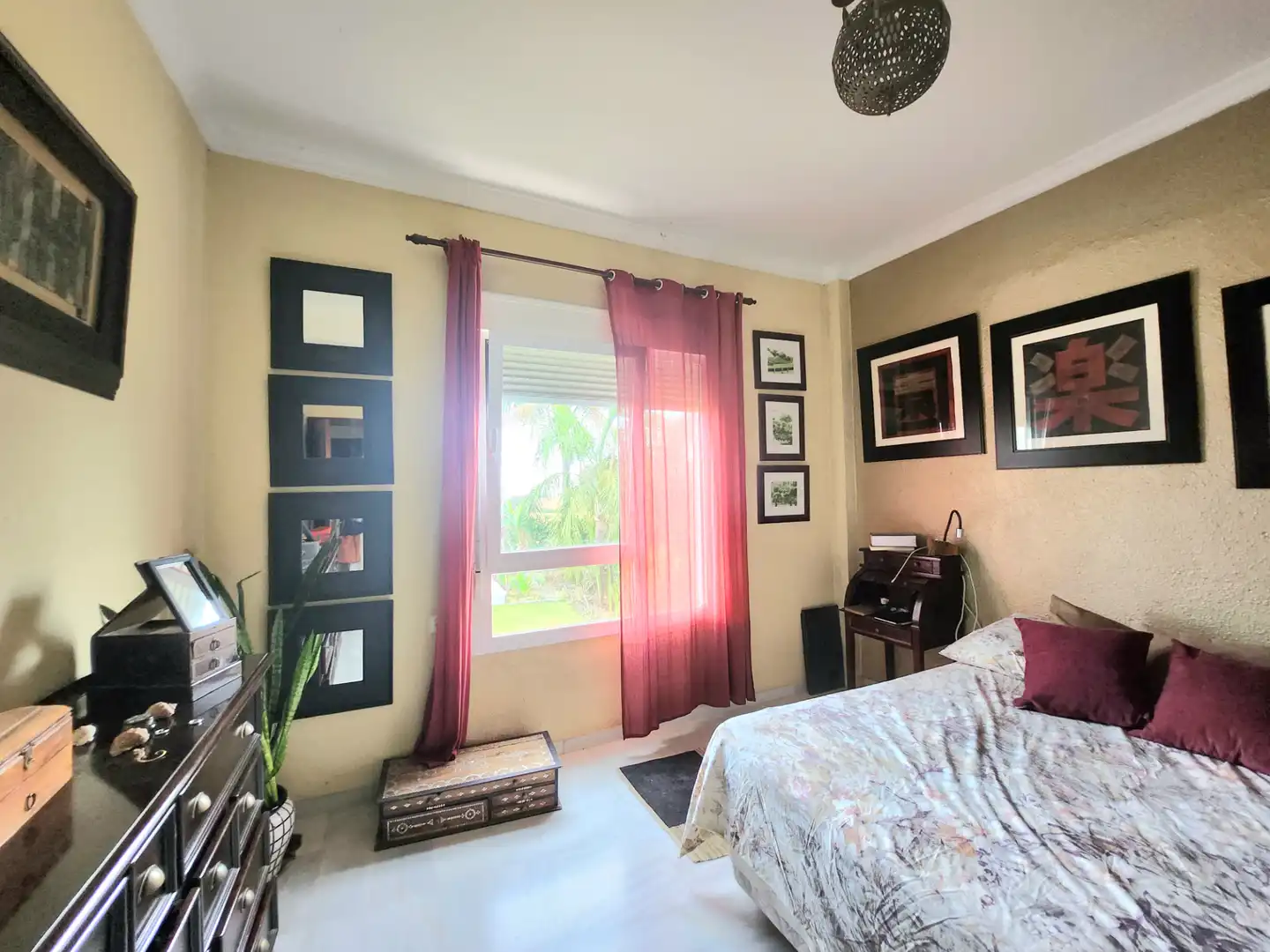 Bedroom of Houses for sale in Alcalá de Guadaira  with Air Conditioner, Heating and Private garden