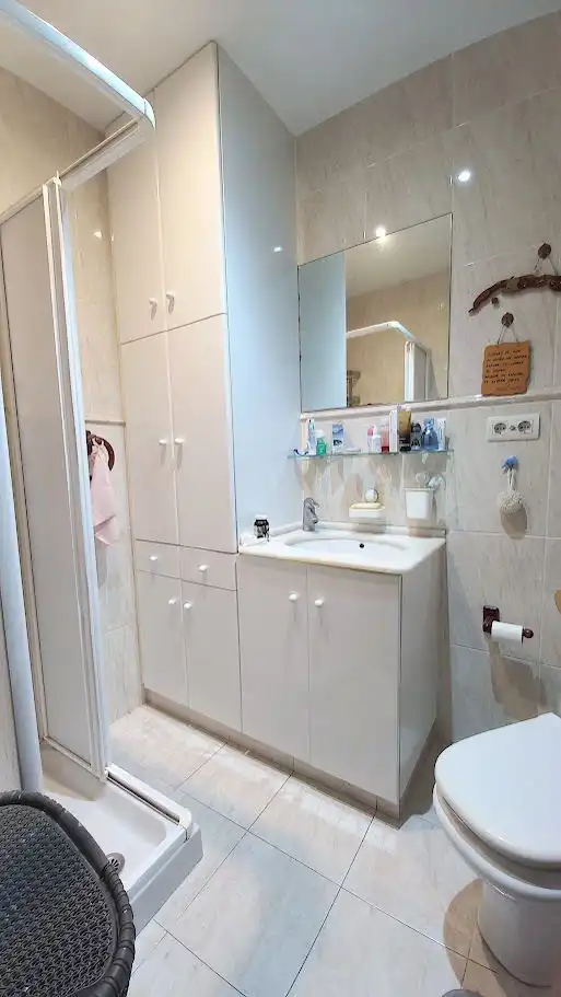 Badezimmer von Wohnung zum Verkauf in A Coruña Capital 