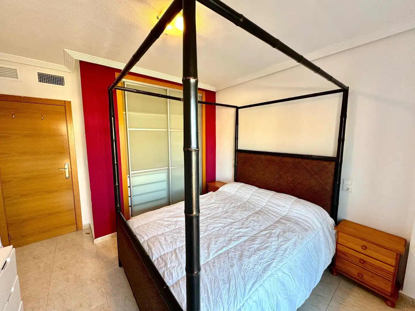 Schlafzimmer von Haus oder Chalet zur Miete in Guardamar del Segura mit Klimaanlage, Privatgarten und Terrasse