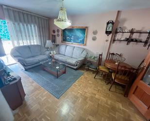 Living room of Flat for sale in  Madrid Capital  with Air Conditioner, Terrace and Balcony