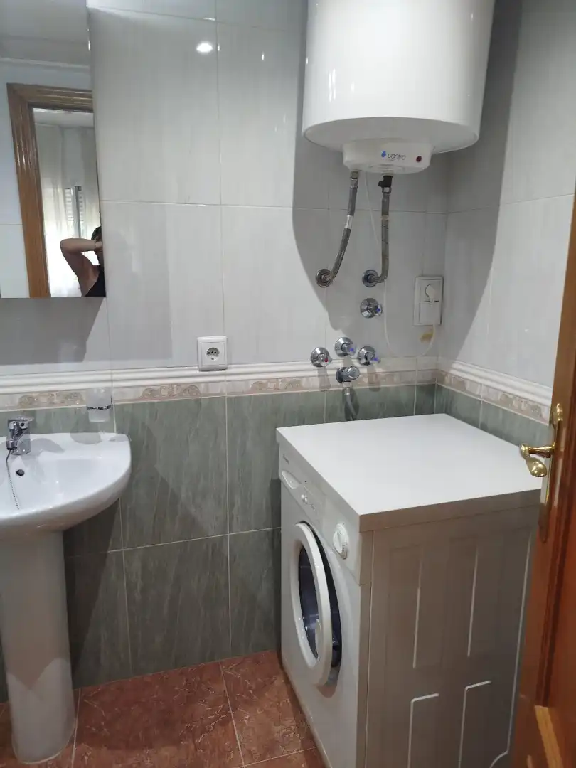 Bany de Apartament de lloguer en Murcia amb Aire condicionat, Calefacció i Traster