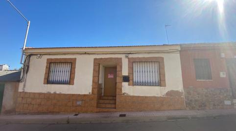 Foto 2 de Casa adosada en venda a Calle Bernardo Balbuena, Porzuna, Ciudad Real