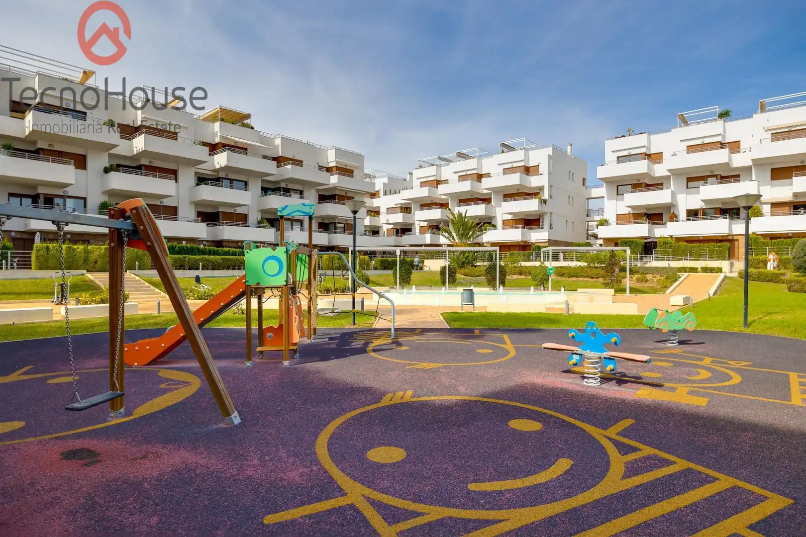Vista exterior de Apartament en venda en Orihuela amb Aire condicionat, Calefacció i Jardí privat