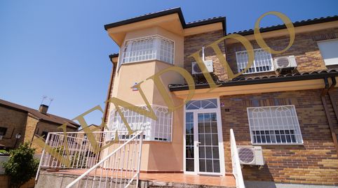 Chalet pareado en venta en Calle Alicante, Ugena