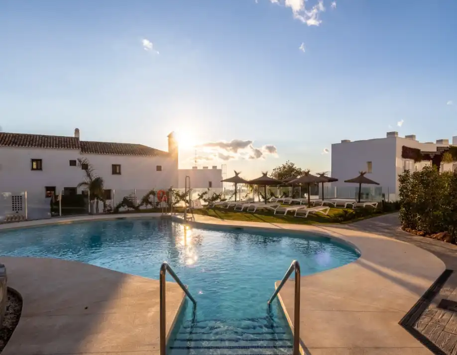 Appartamento con piscina in vendita a Río Real - Los Monteros