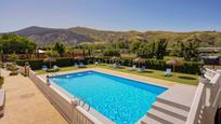 Schwimmbecken von Haus oder Chalet zum verkauf in Cenes de la Vega mit Klimaanlage, Heizung und Terrasse