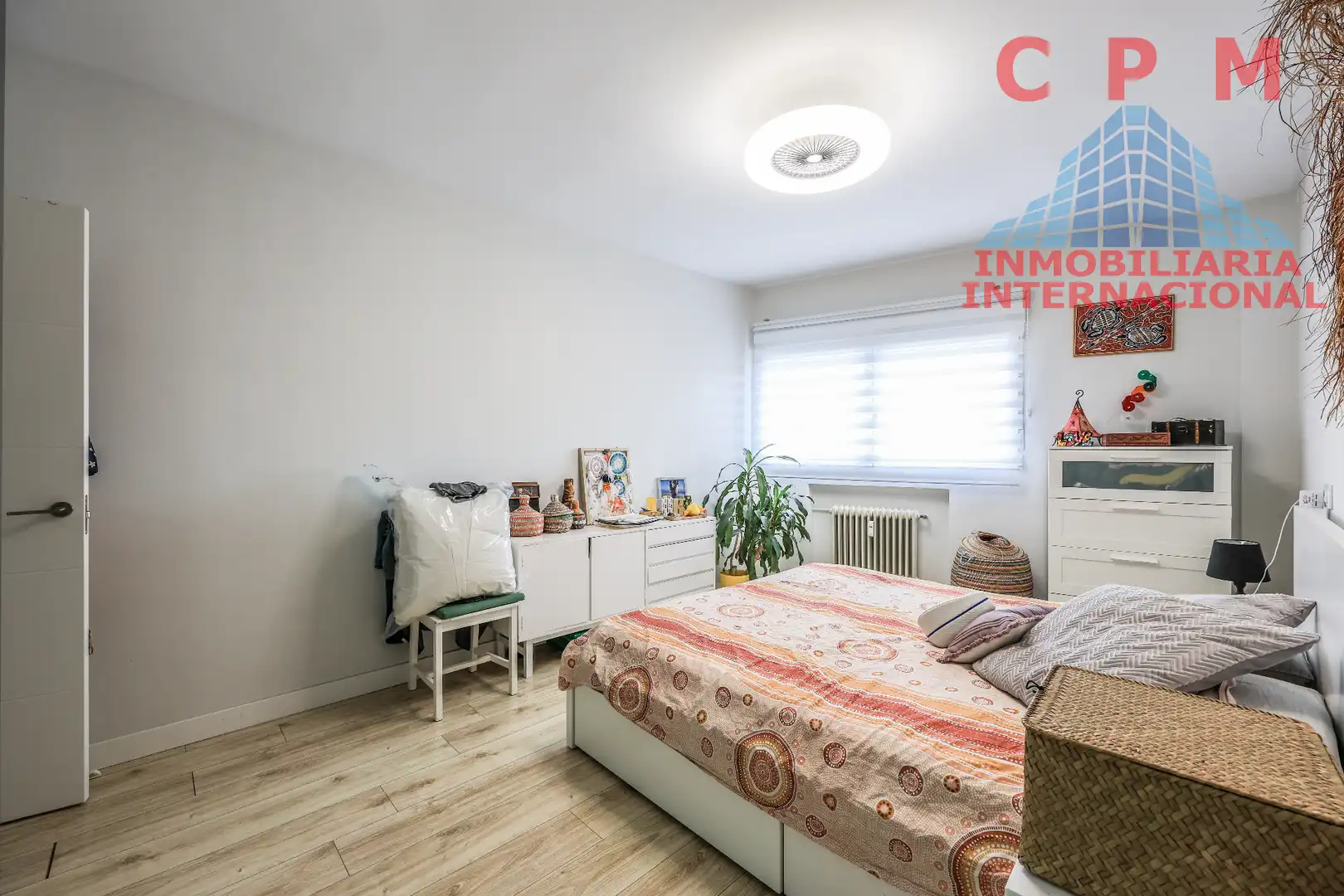 Bedroom of Flat for rent in Madrid  with Air Conditioner, Heating and Parquet flooring
