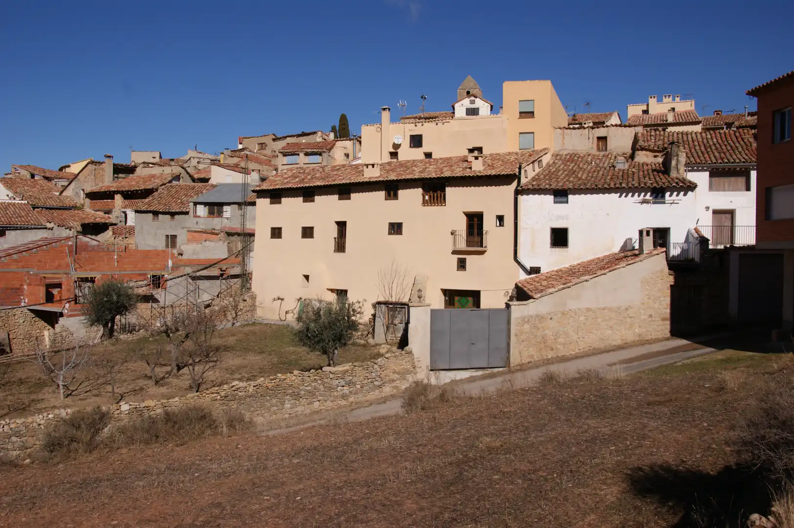Vista exterior de Casa o chalet en venta en Castellote con Calefacción, Jardín privado y Amueblado