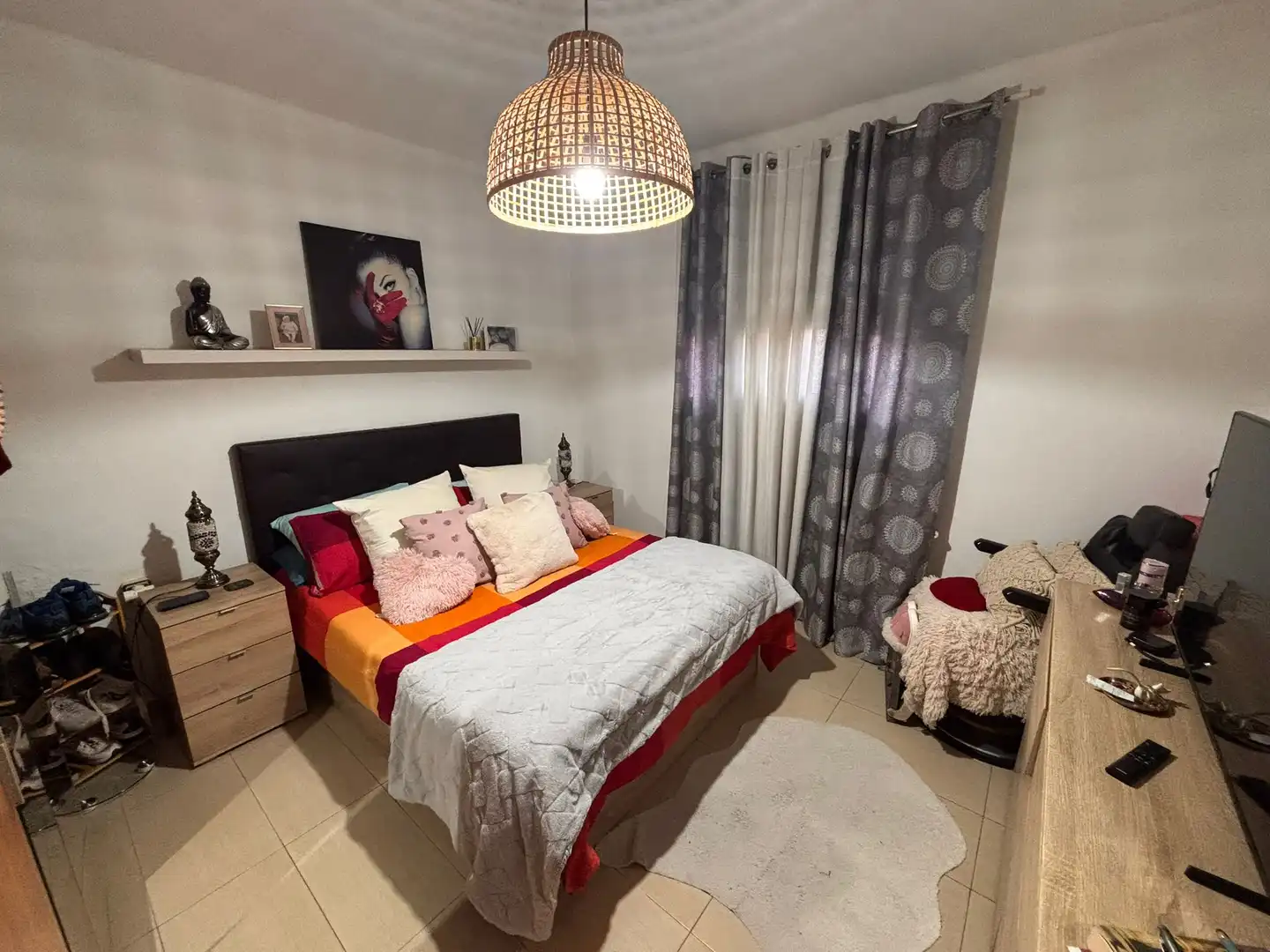Schlafzimmer von Erdgeschoss zum Verkauf in Cornellà de Llobregat