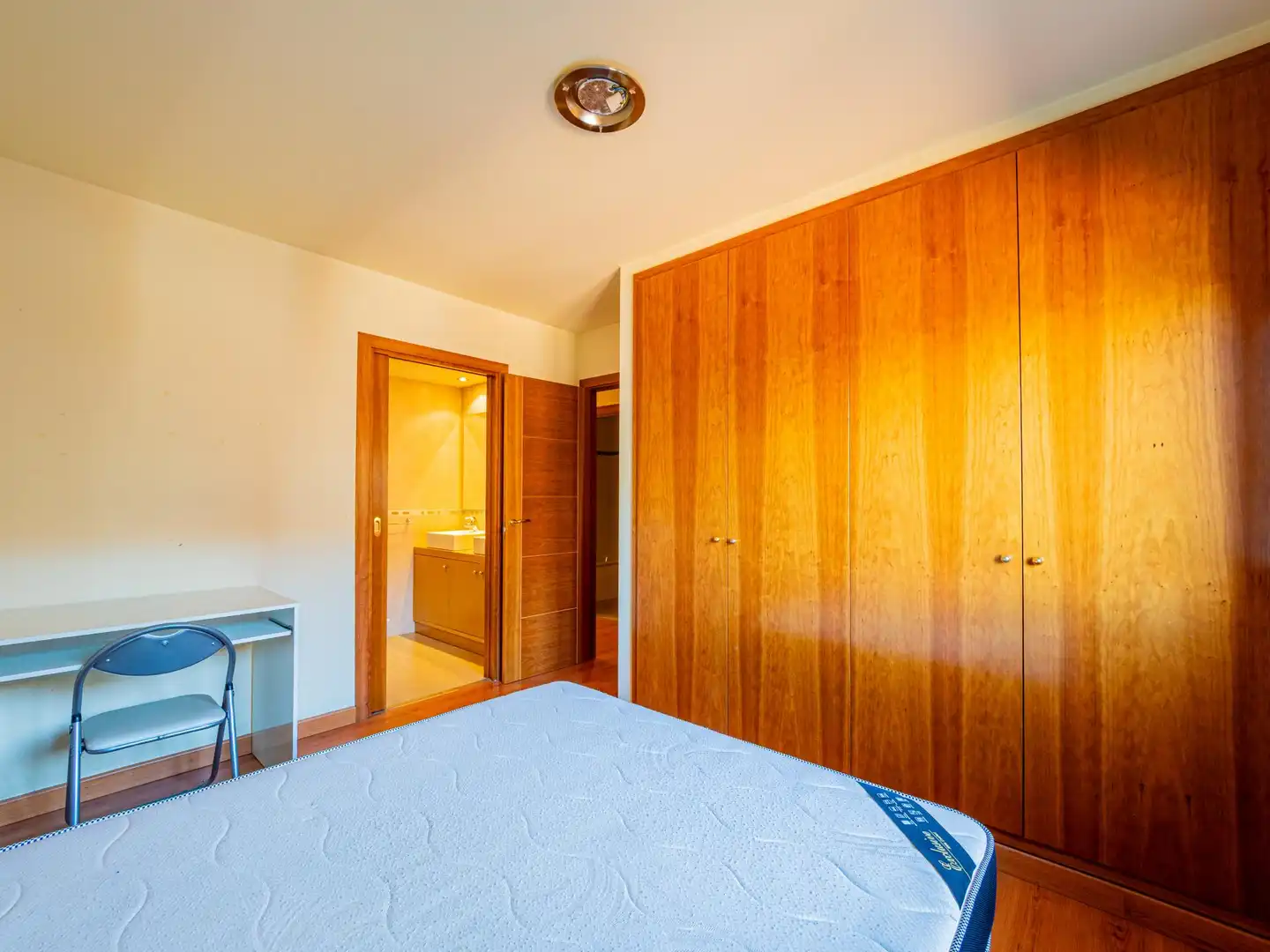 Habitación de Piso en venta en Vic con Calefacción