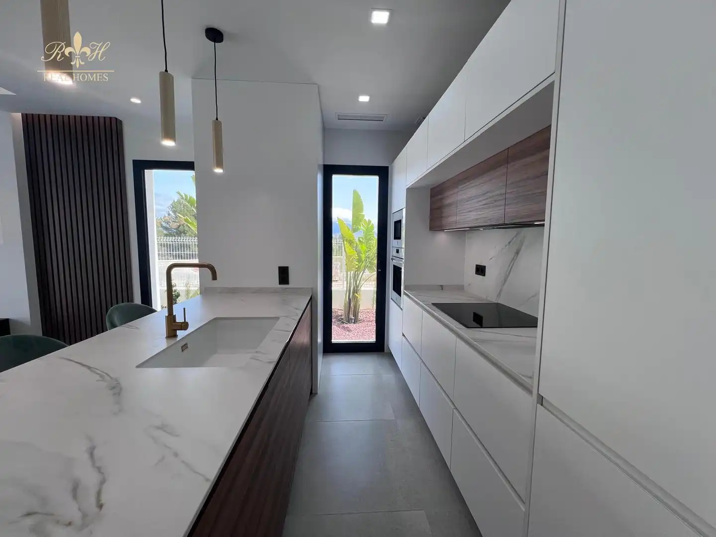 Chalet con piscina en venta en FLORENCIA Y ROMA, imagen 6