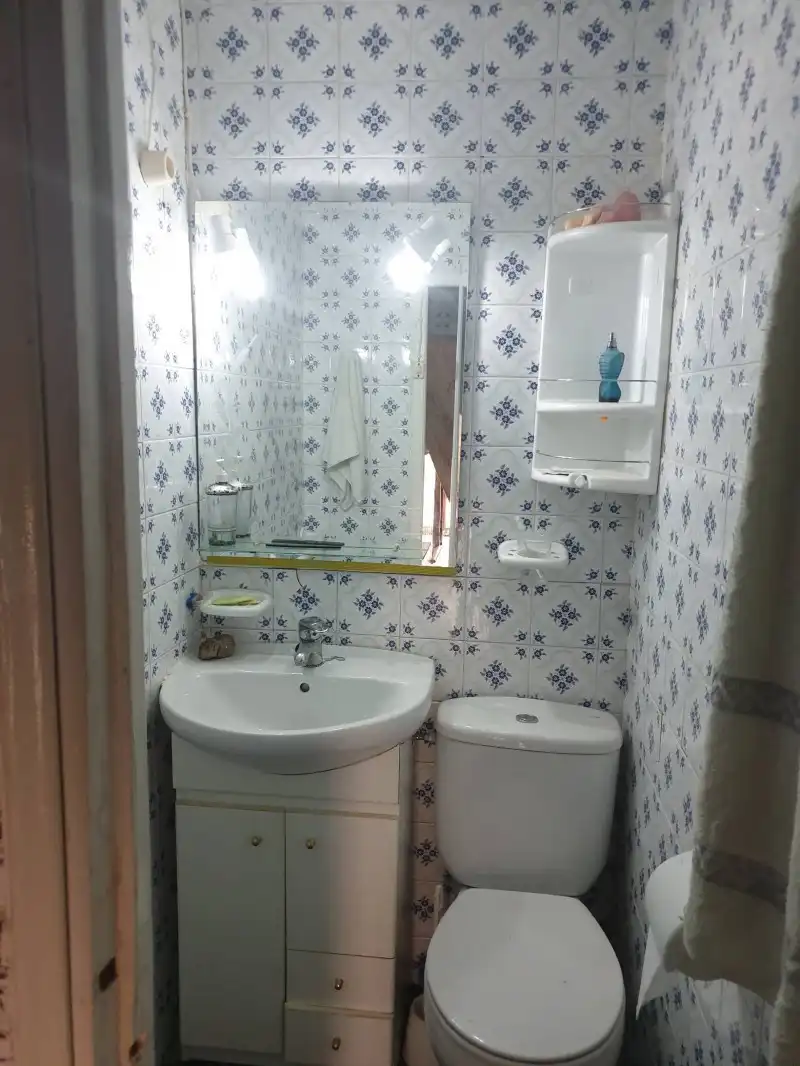 Bany de Casa o xalet en venda en Serradilla amb Aire condicionat, Jardí privat i Traster