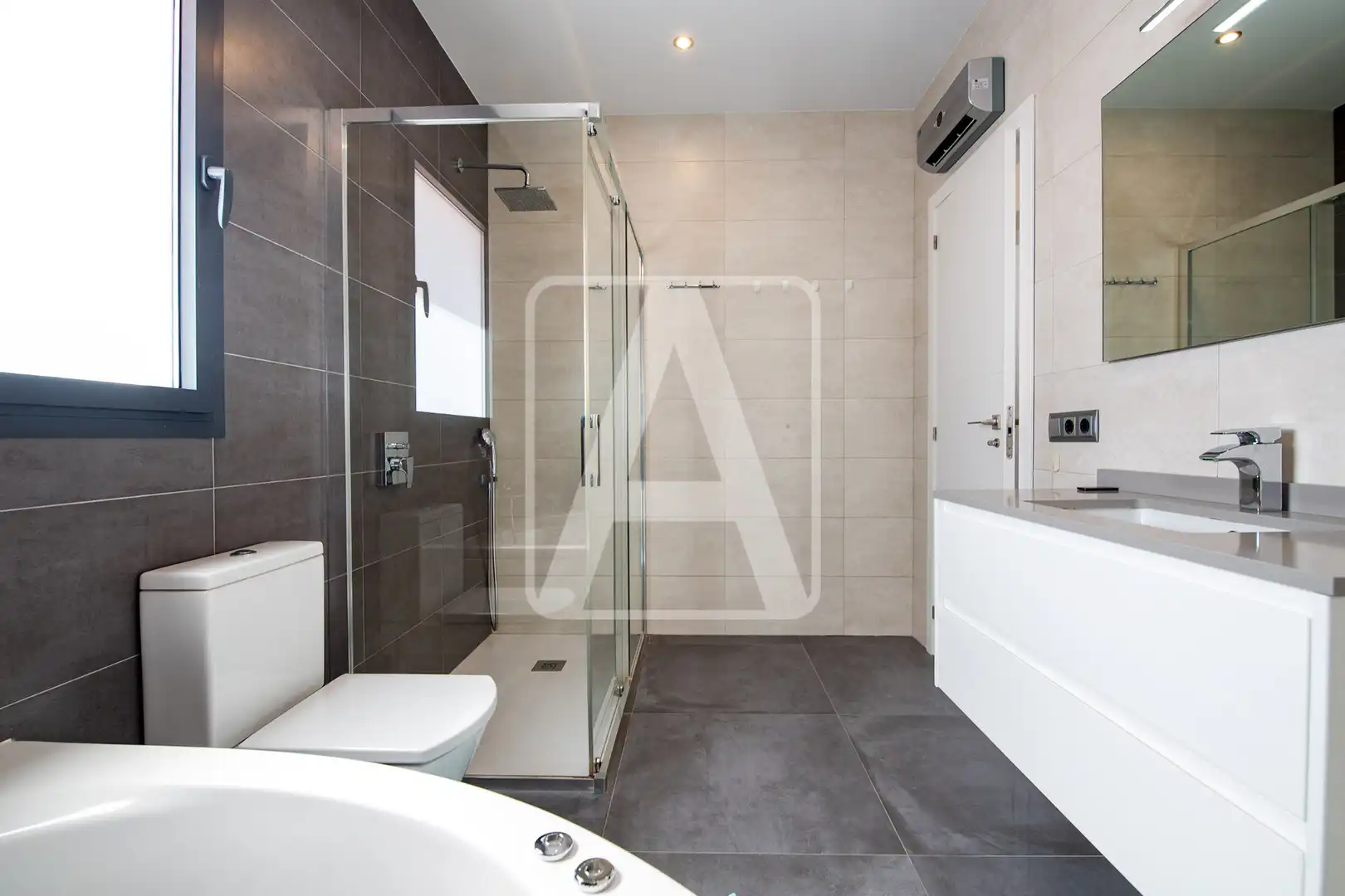Bathroom of Houses for sale in Benissa  with Air Conditioner, Private garden and Terrace