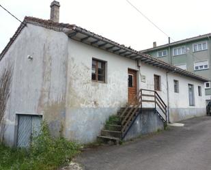 Exterior view of House or chalet for sale in Llanes