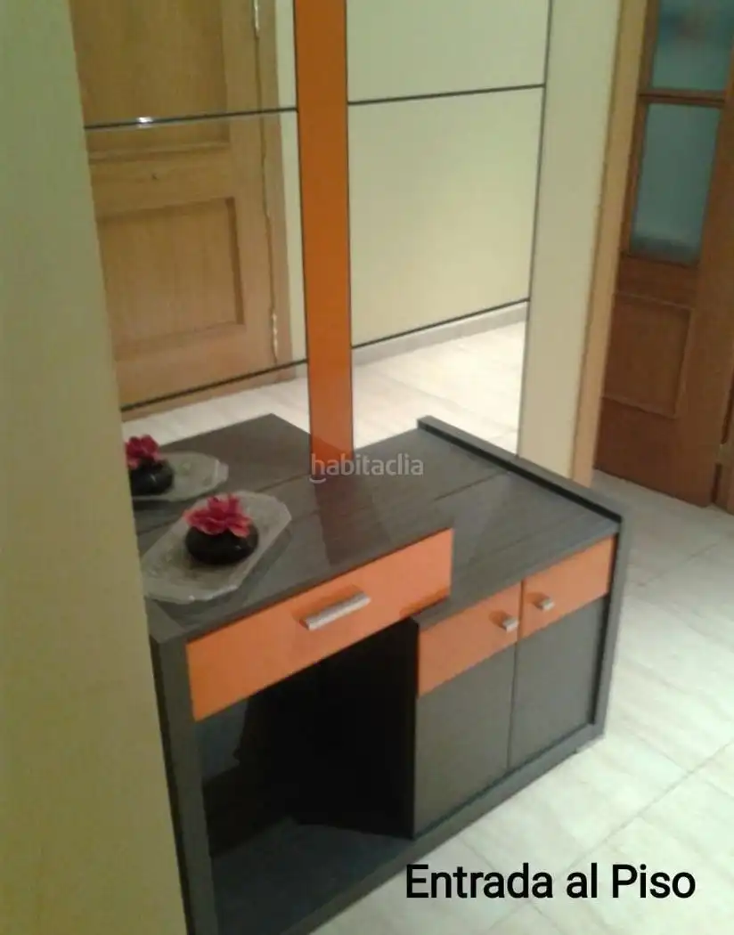Flat with lift for sale in Calle Obra 27