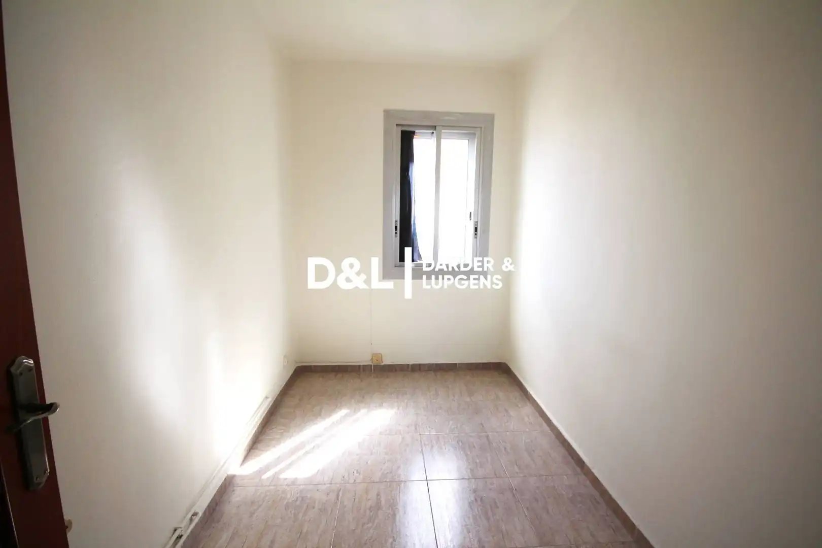 Bedroom of Flat for sale in Vilanova i la Geltrú  with Air Conditioner, Heating and Storage room