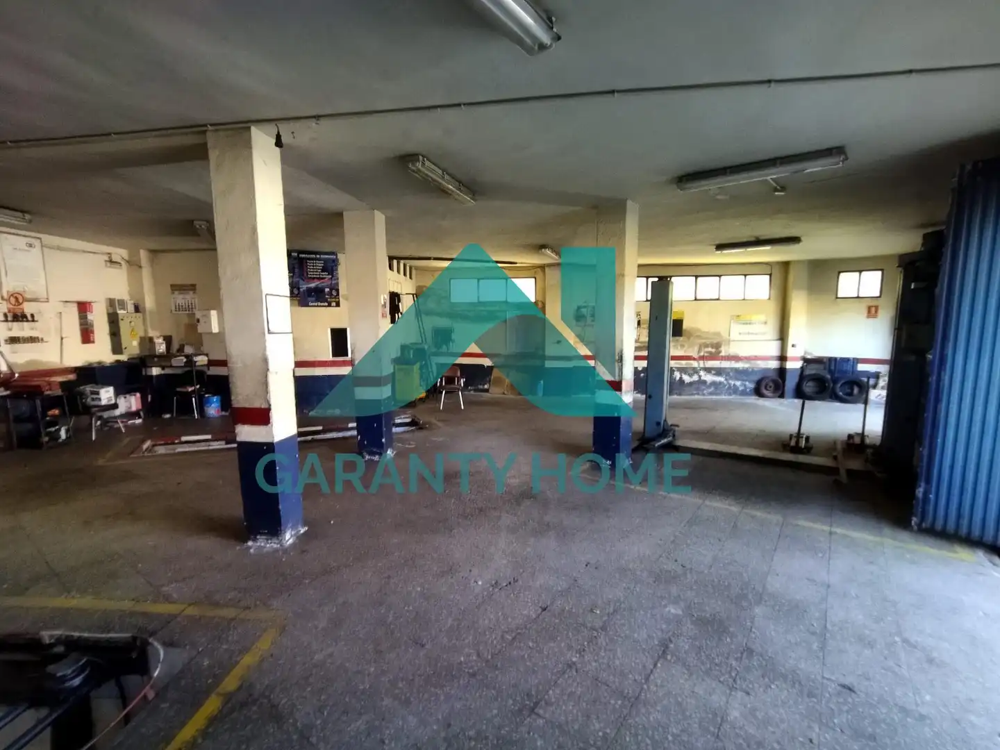Local comercial en venda a Casco Antiguo, imagen 3