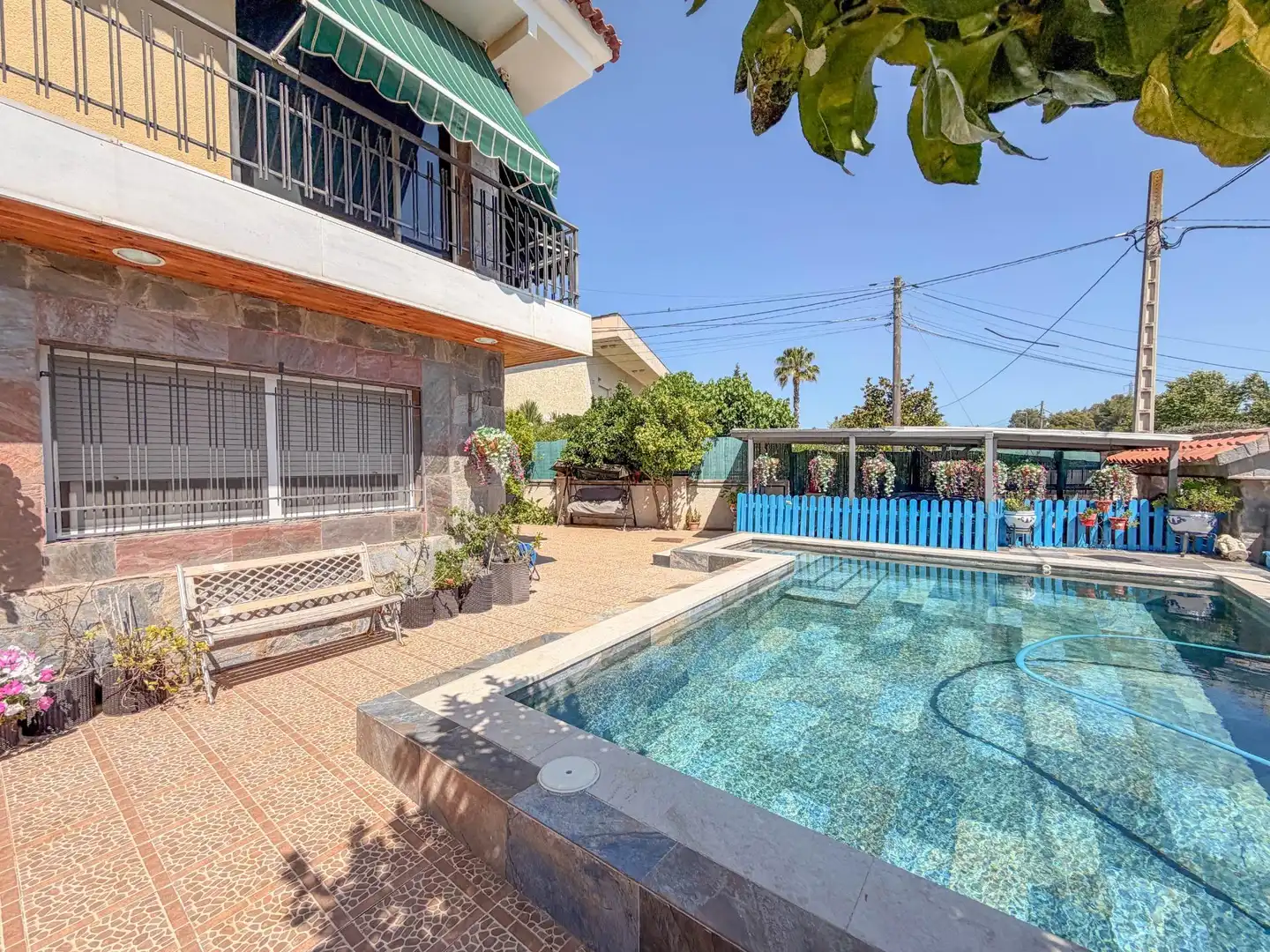 Swimming pool of Detached homes for sale in Abrera  with Air Conditioner, Heating and Private garden