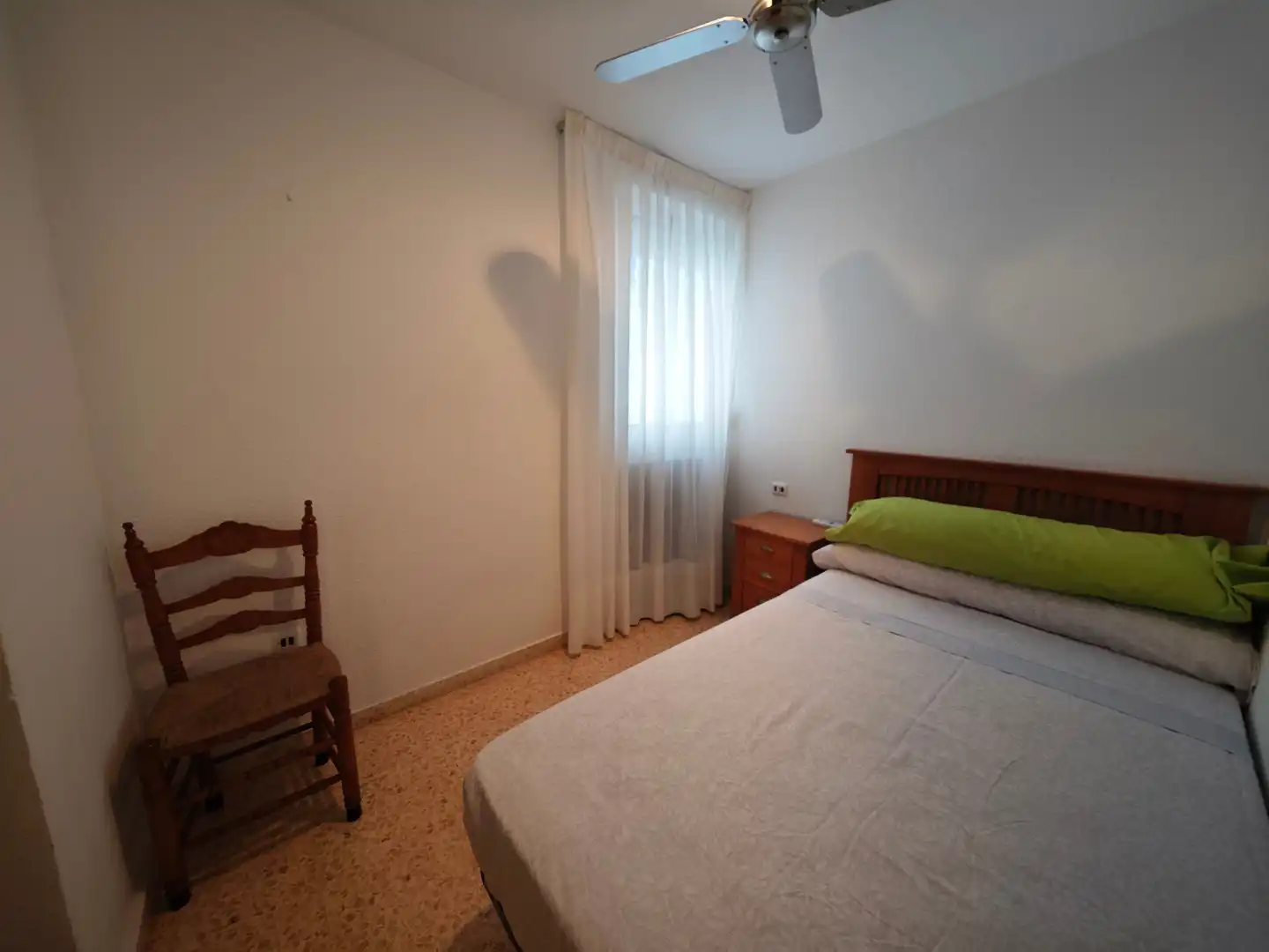 Schlafzimmer von Wohnung zur Miete in Sueca mit Heizung, Möbliert und Waschmaschine