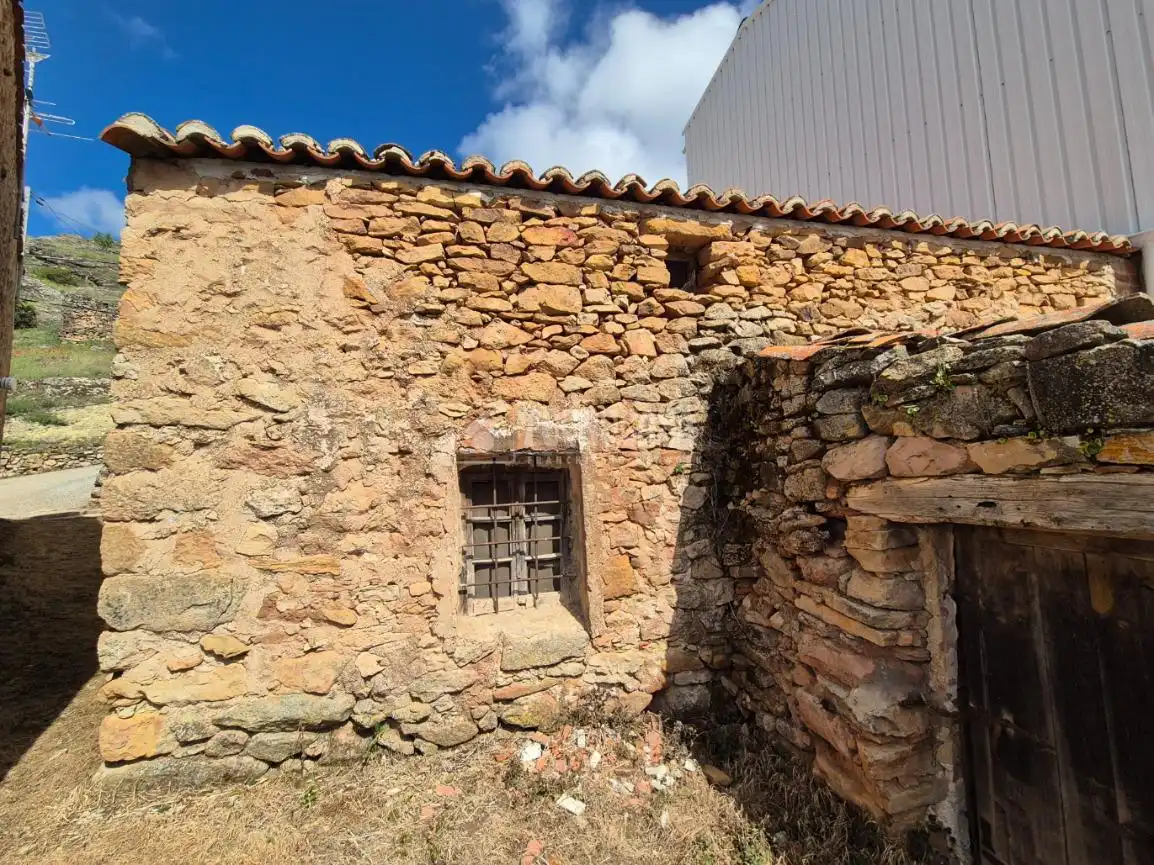 Vista exterior de Local en venda en Anguita