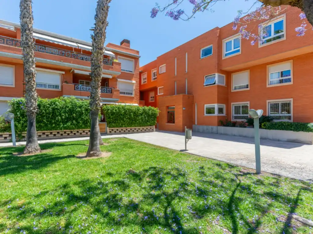 Vista exterior de Apartament en venda en Alicante / Alacant amb Aire condicionat i Internet