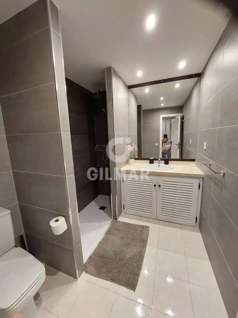 Bany de Apartament en venda en Adeje amb Jardí privat, Terrassa i Traster