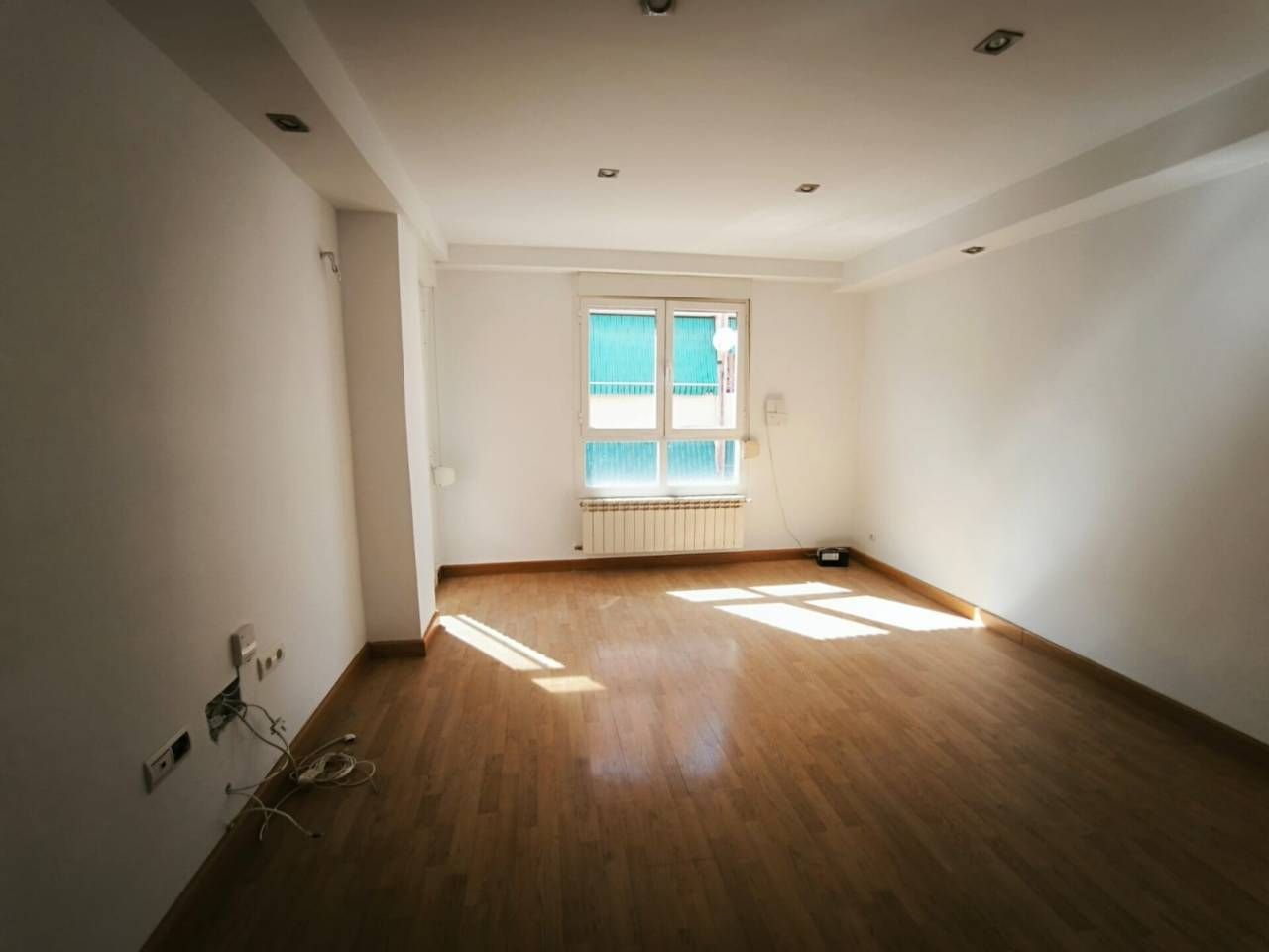 Sala d'estar de Pis en venda en  Albacete Capital amb Aire condicionat, Calefacció i Balcó