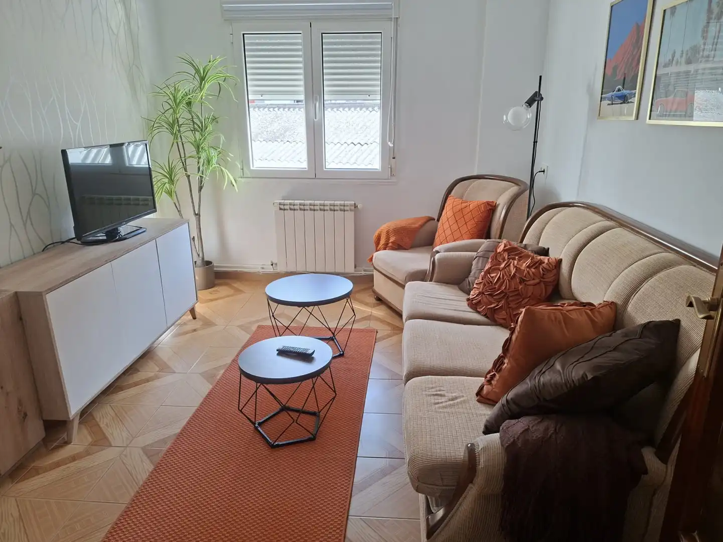 Living room of Flat for rent in Gijón   with Heating and Furnished