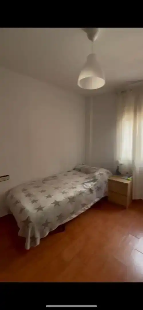 Dormitori de Dúplex per a compartir en Málaga amb Aire condicionat, Parquet i Traster