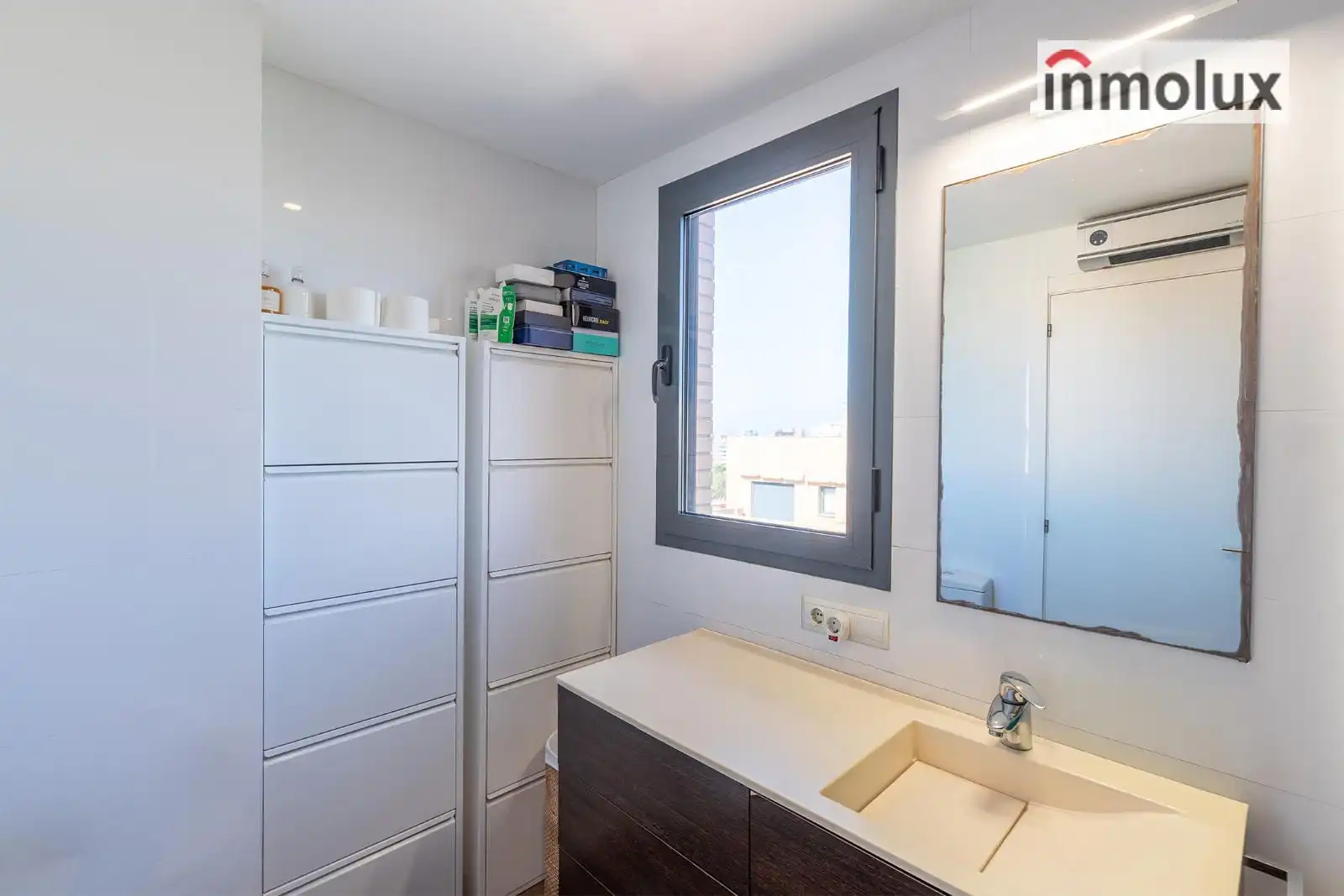 Badezimmer von Maisonette zur Miete in Alicante / Alacant mit Klimaanlage, Terrasse und Schwimmbad