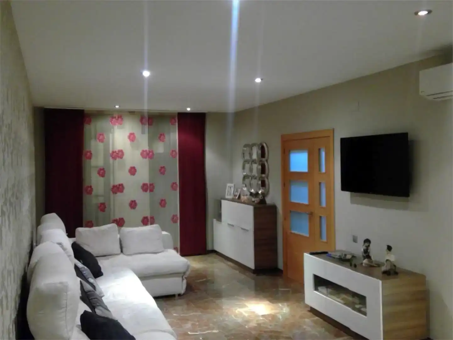 Sala de estar de Casa adosada en venta en Jardin Lucena