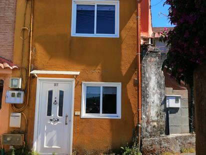 Exterior view of Single-family semi-detached for sale in Vigo   with Private garden and Storage room