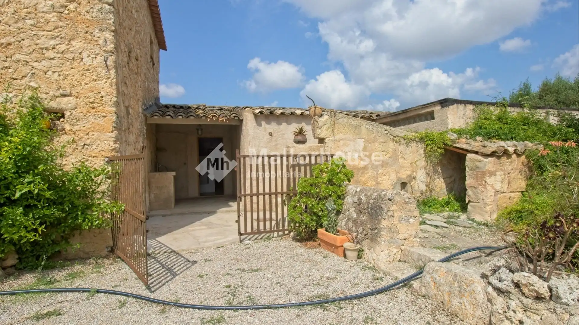 Exterior view of Country homes for sale in Ariany  with Air Conditioner, Private garden and Terrace