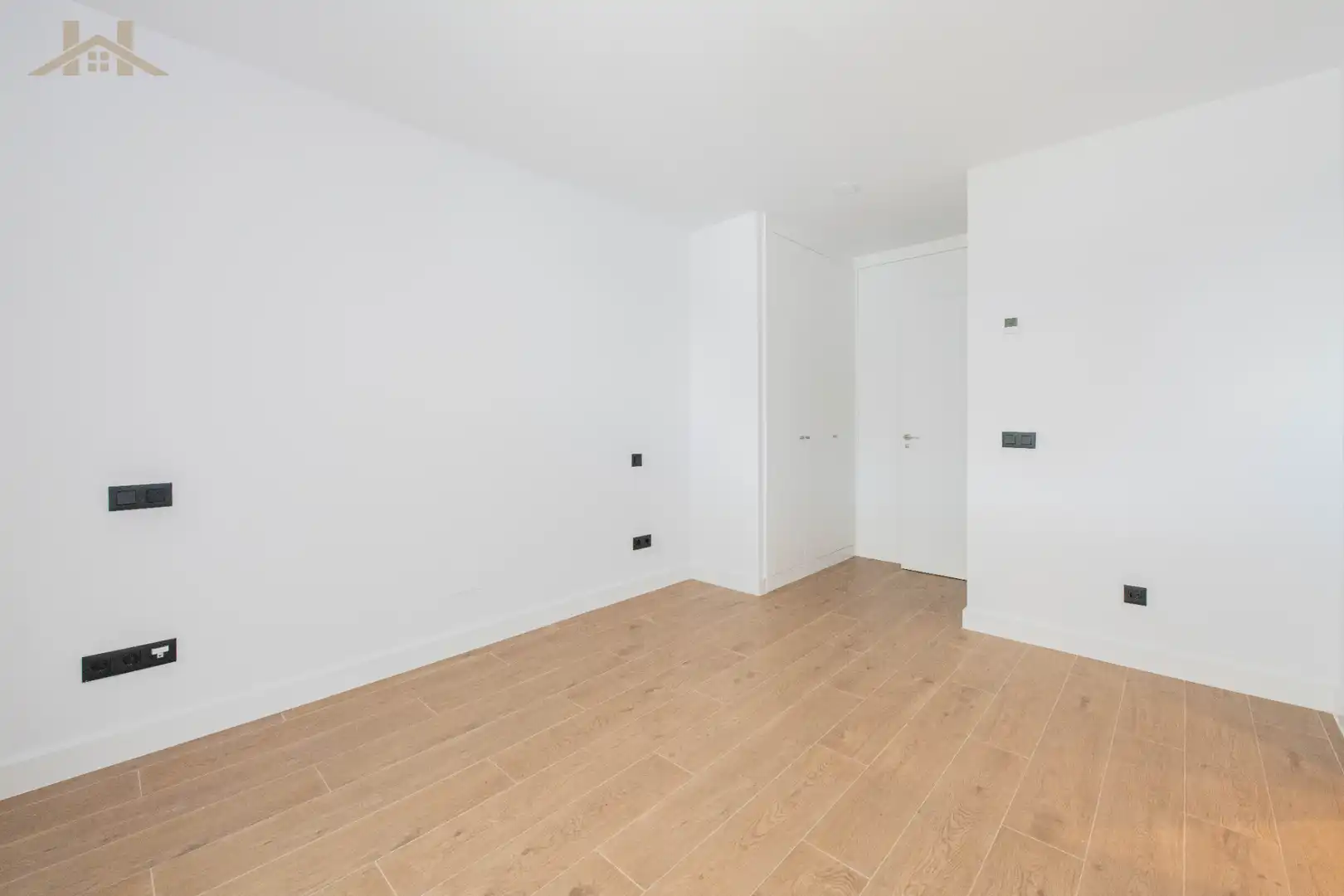 Schlafzimmer von Wohnung zum Verkauf in Tres Cantos mit Klimaanlage, Heizung und Terrasse