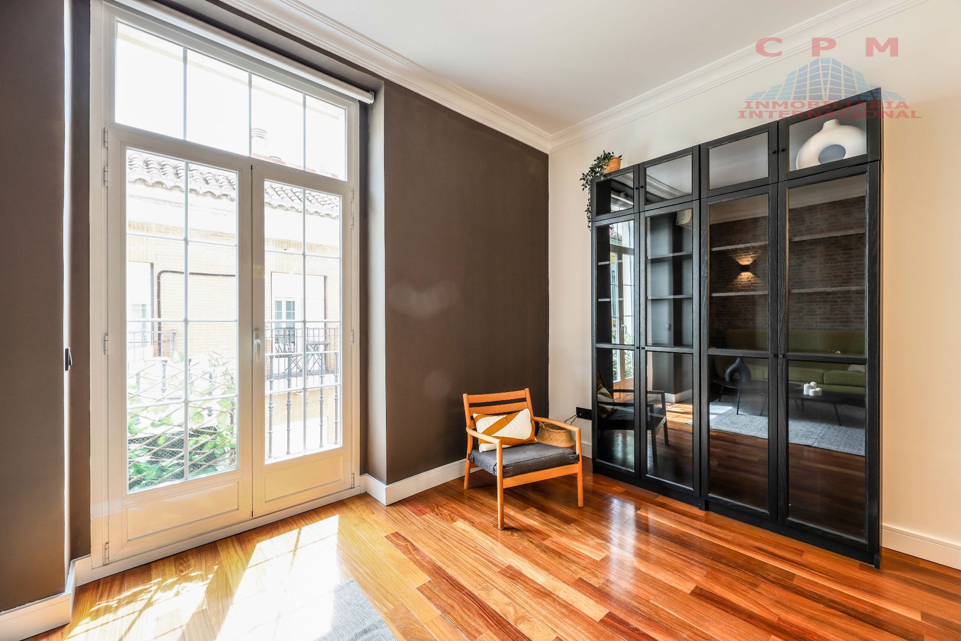 Living room of Flat to rent in  Madrid Capital  with Air Conditioner, Heating and Parquet flooring