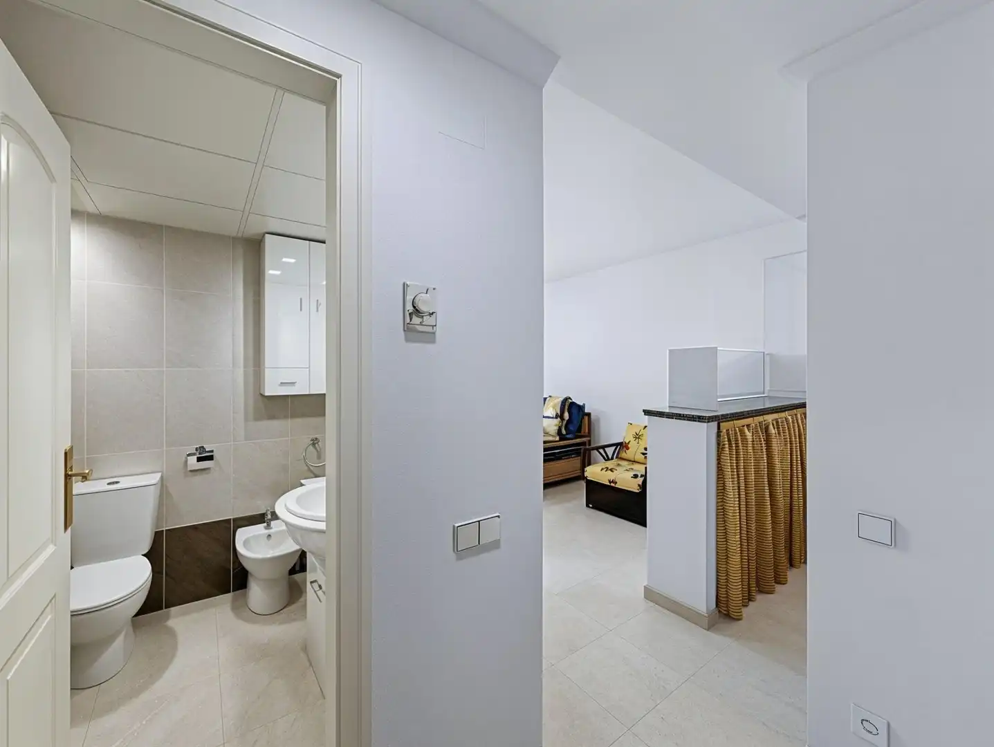 Bathroom of Apartments for sale in Calpe / Calp  with Heating, Balcony and Community pool