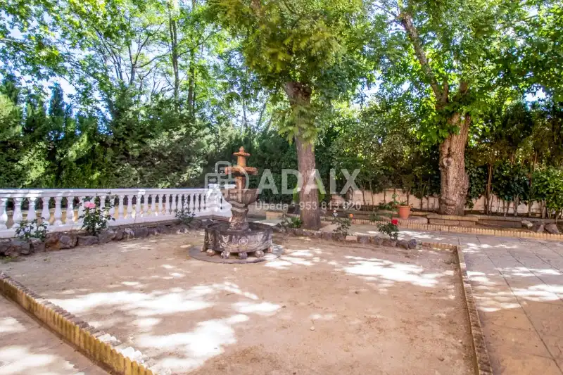 Country homes for sale in Úbeda