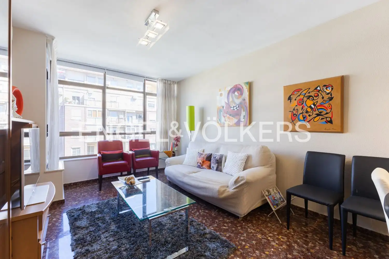 Exterior view of Flat for rent in Valencia  with Air Conditioner, Heating and Storage room