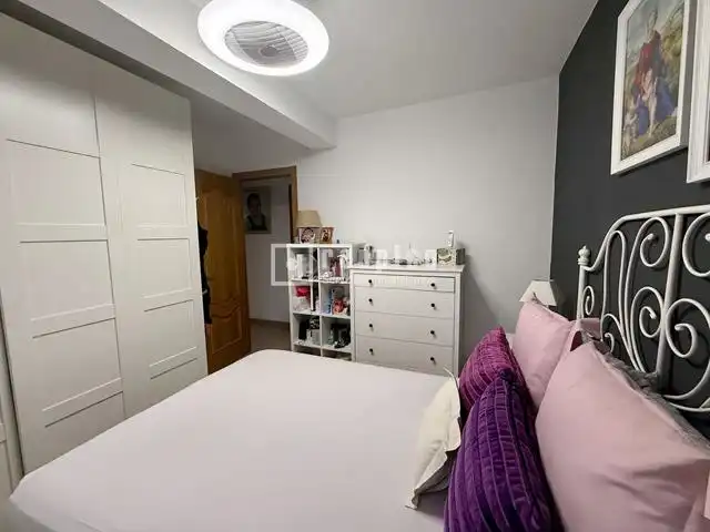 Bedroom of Flat for sale in Madrid  with Air Conditioner, Heating and Private garden
