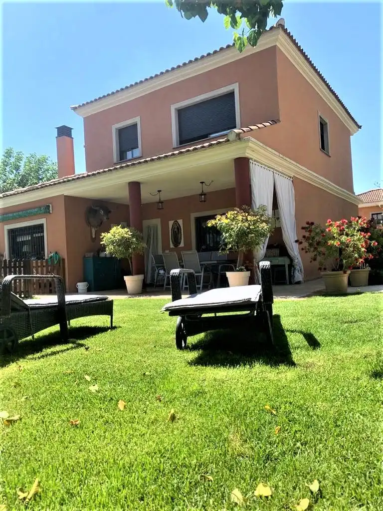 Xalet amb piscina en venda a Baeza, imagen 6