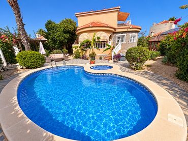Casa con piscina en venta en Ciudad Quesada