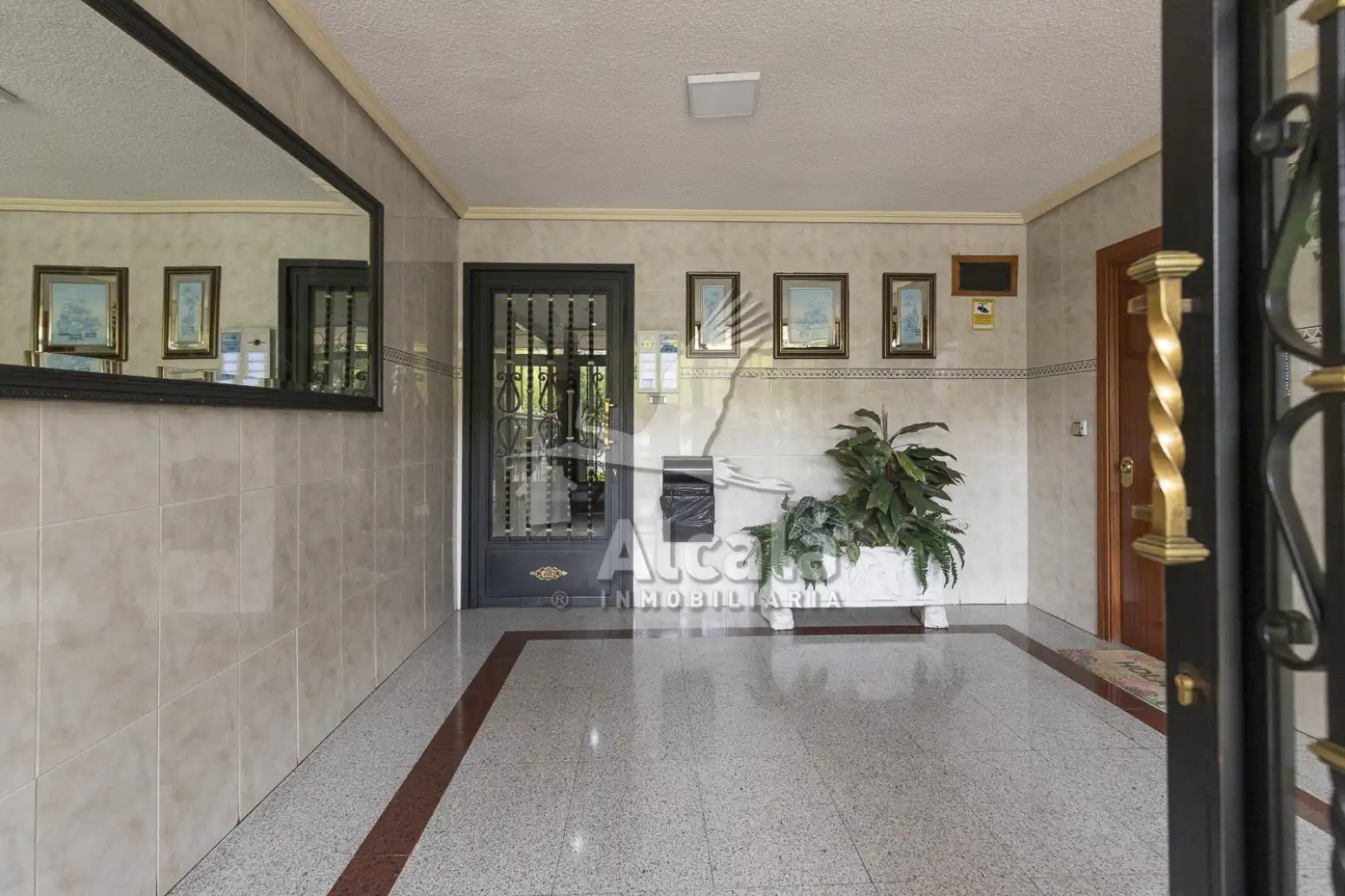 Flat for sale in Venecia - Nueva Alcalá